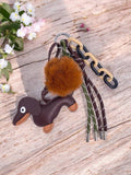 Tasbedel en sleutelhanger met hond en pompom PC11: Bruin / Synthetisch